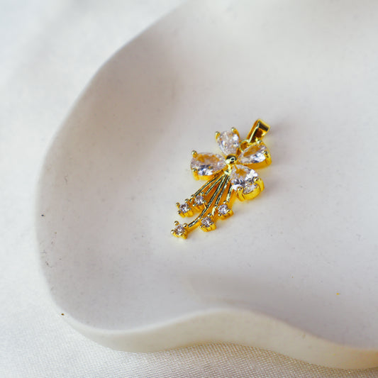 Kuyruklu Çiçek Kolye Ucu | Gold